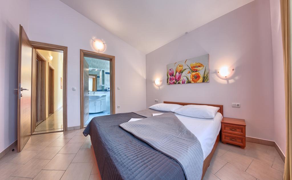 Apartments & Rooms Ruzmarin Rogoznica  Quarto foto